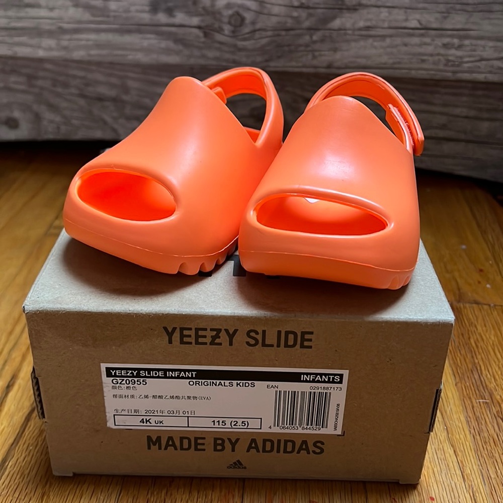 Toddler size 4c Yeezy slides.